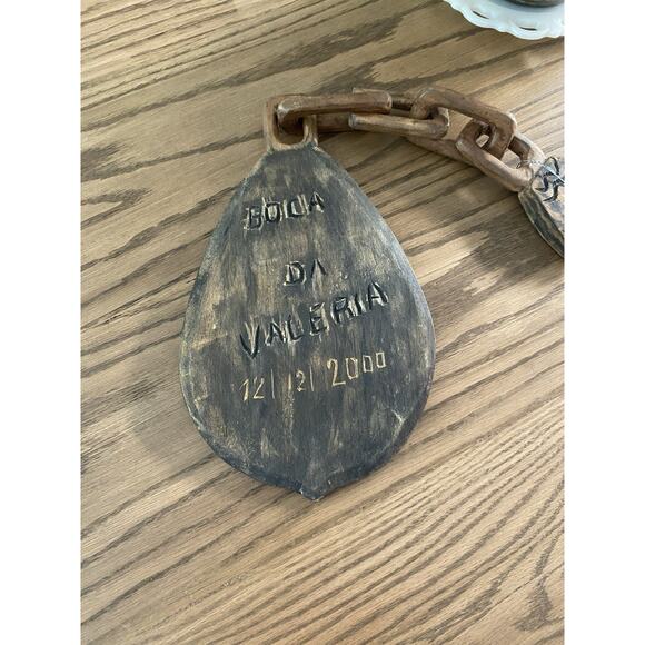 Vintage Hand Carved Wooden Parrot Mahogany Signed Boca Da Valeria Wall Hanging - Picture 4 of 6